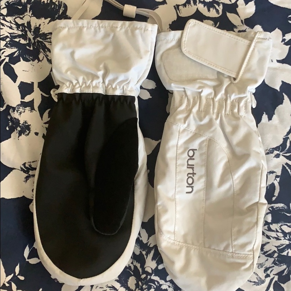Burton ski/snowboarding mittens size S